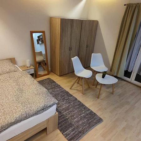 Ferienwohnung-Monteurwohnung Berta, 3 Personen In Kleve, Zentrale Lage Kleve  Bagian luar foto